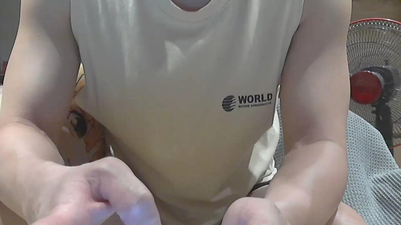 howhow22 on Cam4 