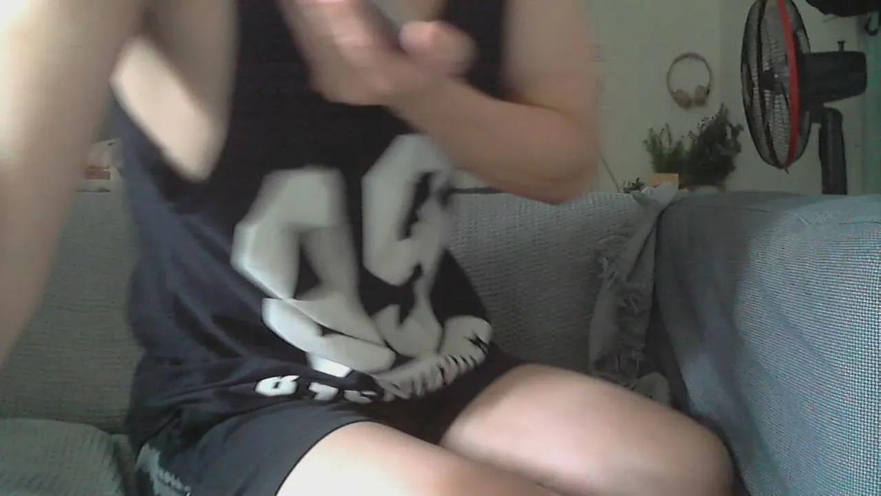 howhow22 on Cam4 