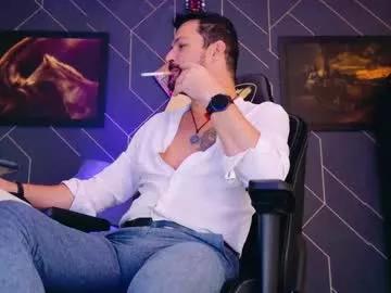 aaronbomer on Chaturbate 
