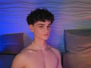 adam_21cm on Chaturbate 