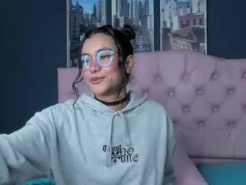 applehot_lr on Chaturbate 