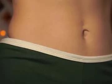 beckymadsons —  Let's reach 70000+ TODAY! I'm a #teen #18, #new #shy here, but already the best #bigass on CB  - Goal: tease you so risky with my pussy in doggy pose  [203 tokens left]