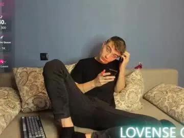 bristlebback — CUM SHOW Hi let's get to know each other #femboy  #twink  #lovense #bigdick #monstercock [777 tokens remaining]