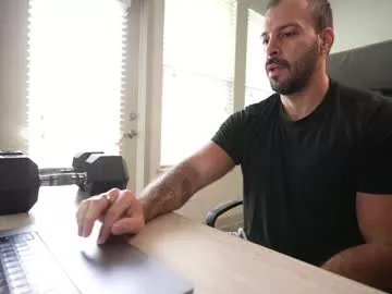 Freechat brucestryker on Chaturbate