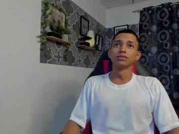 bruno_snow — show cum baby #findom #gay #new #bigdick #latino [1381 tokens remaining]