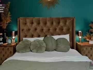 Freechat calimoon_ on Chaturbate