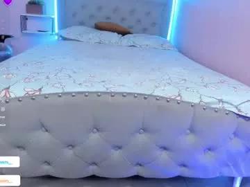 Freechat camilarivers on Chaturbate