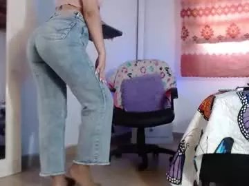 Freechat crystalvans on Chaturbate