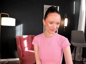 daily_glam — for good start ~ Hello there! Ima #nonude model with #skinny body #bigass and very nice #tits. Btw im into #c2c and #roleplay [4 tokens remaining]
