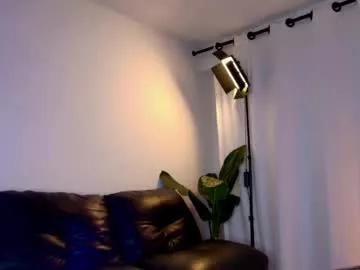 Freechat diagostone on Chaturbate