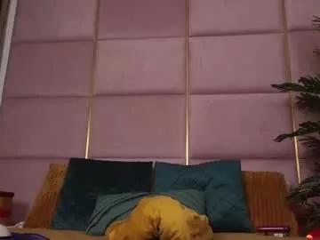 Freechat eleineblue on Chaturbate