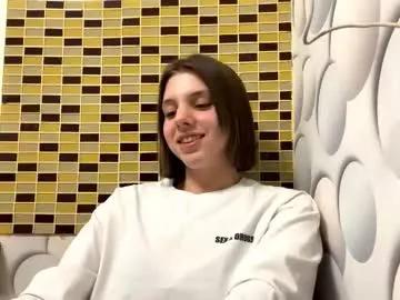 elinhelser — G:   flash tits  Hi guys! I'm here #new my name is Elisa, I'm #18  #skinny #teen #young  [132 tokens remaining]
