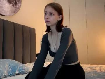 ellie_hollow — First Day Here! !!Say me hi!!My name is Ellie. I am a beginner, I hope you can help me master this space! #new #cute #skinny #18 #teen [15 tokens remaining]