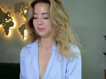 emmi_rosee — time only for us , play with me #blonde #petite #natural #nonude #feet