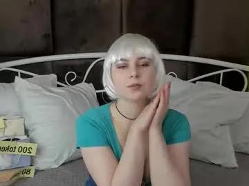 eva_lawrence — Goal 1 : unzip the top  (93 tokens remaining) Hey guuys! I have a NEW TOY! I am horny today for you #new #18 #feet #bigboobs #teen