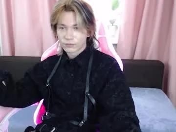 evan_reinhart — GOAL: sexy suck my finger [30 tokens remaining] Nice to see you! <3 #new #18 #twink #shaven #anal #cum #goth #young
