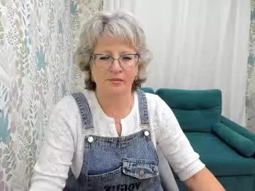 Freechat evelynblissful on Chaturbate