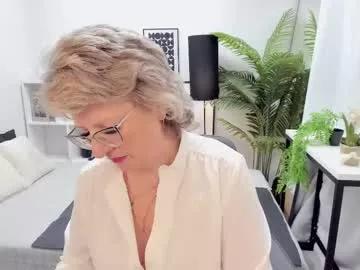 Freechat evelynblissful on Chaturbate