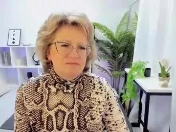 Freechat evelynblissful on Chaturbate