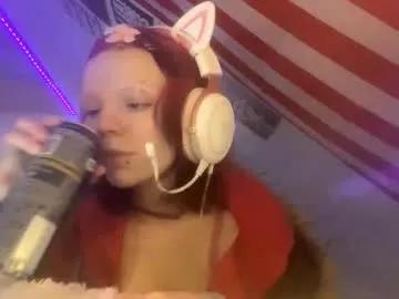 evettezirin — GOAL : Show my perfect outfit today! Hello CB, my name is Sky! i'm #new here! Show me your thumbs up! Let's get acquainted! #goth #shy #18 #young [19 tokens remaining]