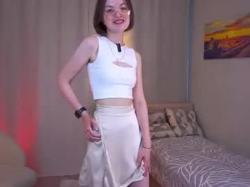 fannycarradine — GOAL: Air kiss [0 tokens remaining] Hello! Im Bella, Will you help me get 100 likes? #shy #18 #new #young #cute