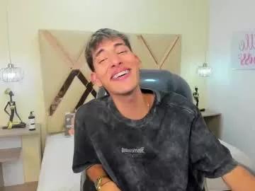 Freechat ferphoenix_ on Chaturbate