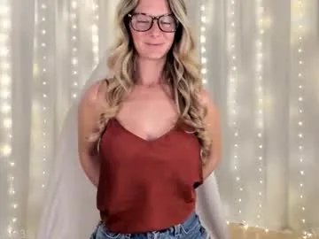 Freechat graciously3333 on Chaturbate