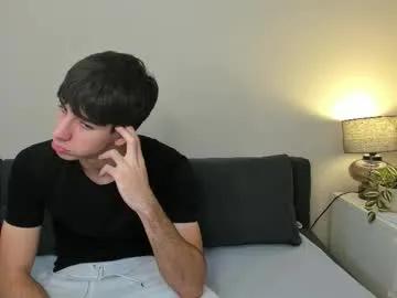 Freechat hotflirtyfella on Chaturbate