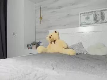 jenifferr_star — GOAL: Show my body Ellis Room! Lovense on  -  CRAZY VIBES 25/44/88/111 #skinny #shy #18 #young #smalltits