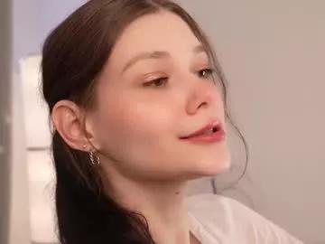 kelly_ember on Chaturbate 