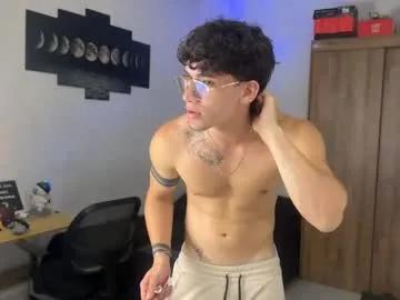 kisan_smith — Flash dick #bigcock #muscle #kind #master #str8 [49 tokens left]