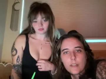 lill_daddysgirl — Lovense - Take off my bra! [1111 tokens left] #Lovense #couple #natural #sensual # #lesbian