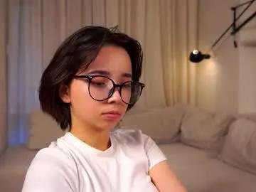 maracommiskey — Hello CB GOALYou want to see how I sexually touch my neck><   #new,me #asian #cute #natural #young [0 tokens remaining]