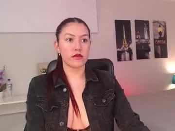 martina_smalls — toples + shakes boobs [29 tokens left] #bigboobs #new #shy #submissive #c2c