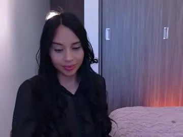 Freechat miarouss3 on Chaturbate