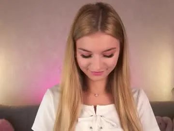 Freechat my_little_pollly on Chaturbate