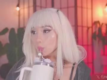 Freechat nekyra_san on Chaturbate