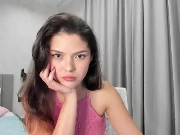 paradi_se — Hand bra # new #teen #18 [130 tokens remaining]