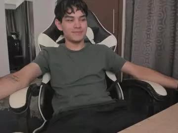 Freechat ronaldmq20 on Chaturbate