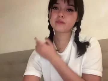sarah_heart_aus on Chaturbate 