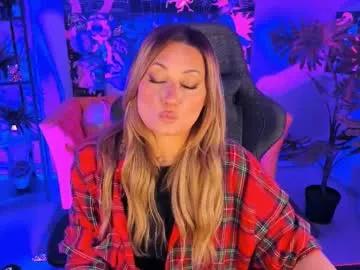 sarahholly on Chaturbate 