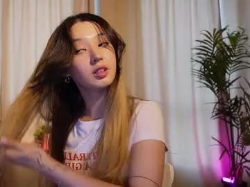 sarasuo on Chaturbate 