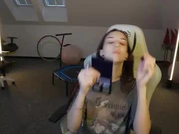 sheryl_elegance — GOAL: flirt dance [200 tokens remaining] Welcome to my room! #prvt #brunette #bigass #skinny #new