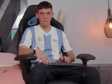 smitgrey — SHOW CUM   #oilshow #bigcock #latino #bigdick #ass #lovense [1260 tokens remaining]