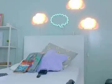 tiana_cinnamon — GOAL: Rub en my asshole [109 tokens remaining] Do we play to hide or to undress first? #Submissive #trans #cum #anal #twink
