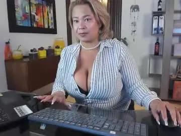 vanessa_sterling — GOAL: Deepthroat sloppy + full naked + oil in body [182 tokens remaining] You make me very wetMy favorite vibrations are 111222333444555 #Mommy #Bigboobs #Milf #Mature #Curvy