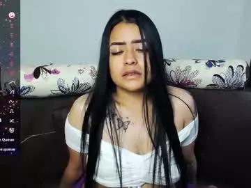 Freechat vio_let_ on Chaturbate