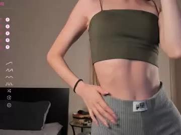 woman_content — Mary its here again! goal: Take off shorts  #smalltits #bigass #new #skinny #18 [250 tokens remaining]