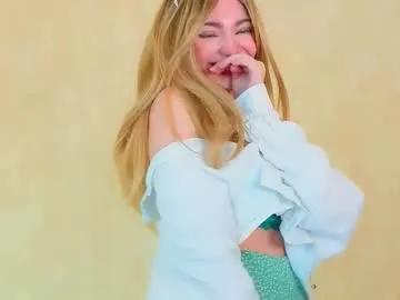 wowsisi — My Goal: take off my shirt and swap my top in the frame  Hey I'm Emily I'm #shy #18 with #bigass #teen girl which has a #bigboobs [44 tokens remaining]