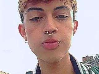 Allen_Starck — deseo divertirme y cumplir las fantasias mas profundas de tu ser ,quiero sentirme deseado por ti